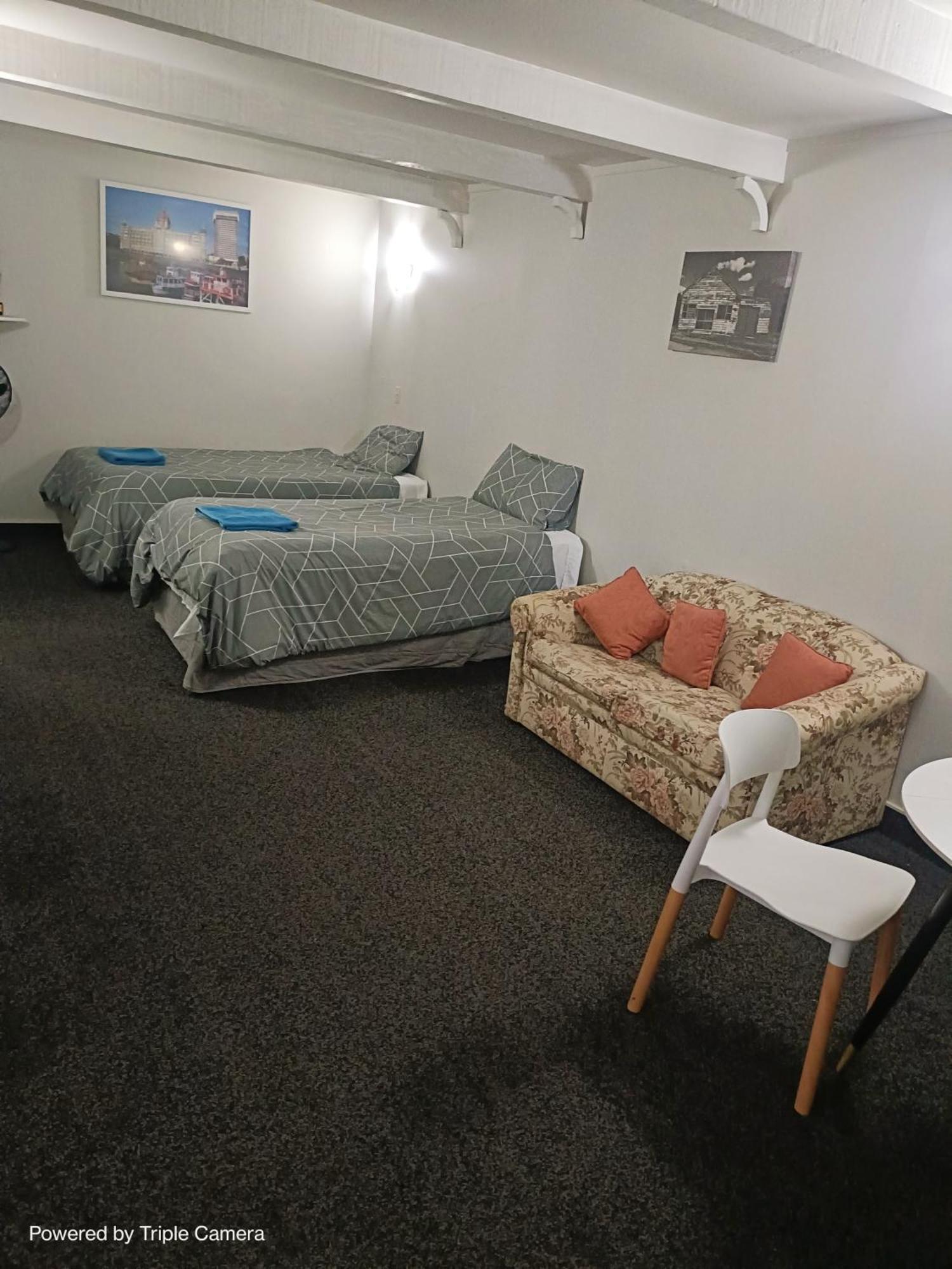 The Cave Motel เลวิน ภายนอก รูปภาพ